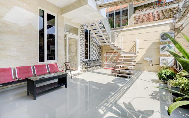 Griya Aisyah Syariah by OYO Rooms