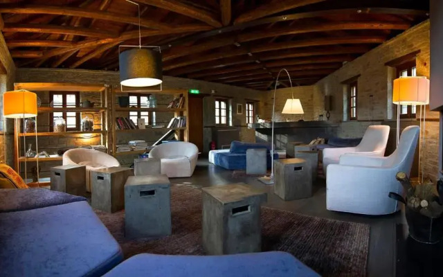 Kipi Suites