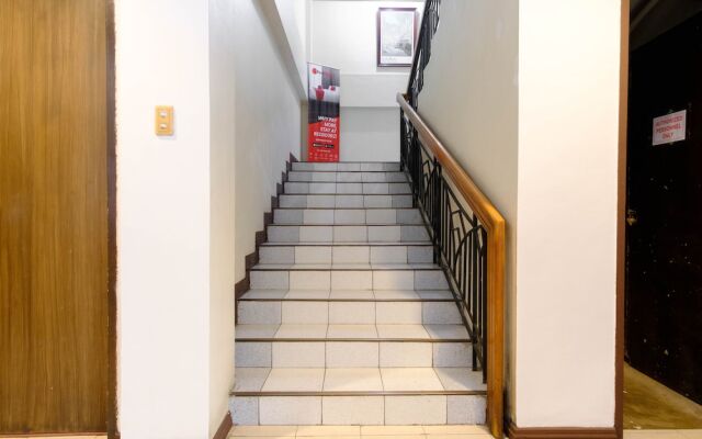 Reddoorz @ Ramos Lacson Street