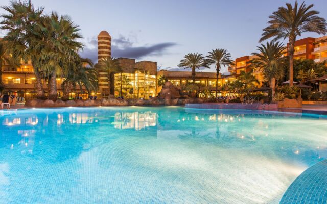 Elba Carlota Beach & Golf Resort
