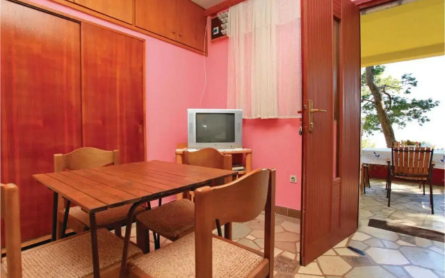Holiday home Prigradica bb
