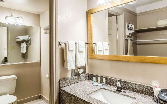 Quality Inn