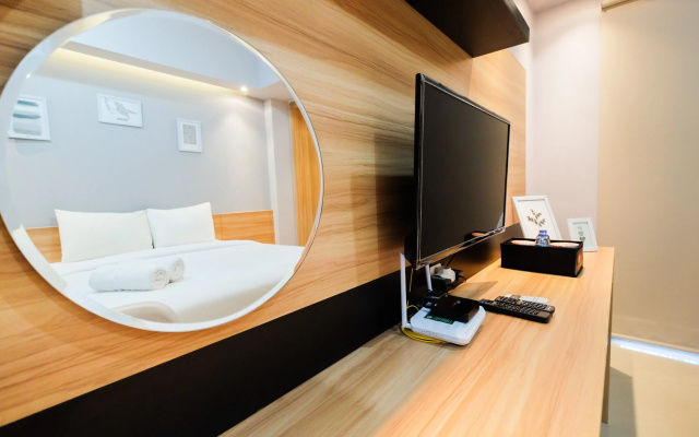 Comfortable and Fully Furnished Studio Apartment at Mustika Golf Residence – Guest Rooms – Cikarang