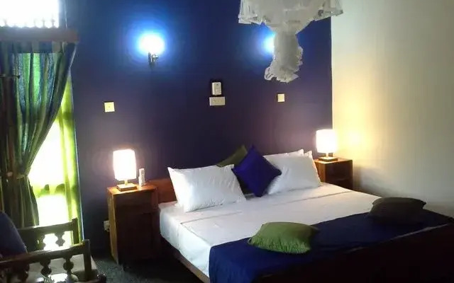 Royal Tourist Lodge