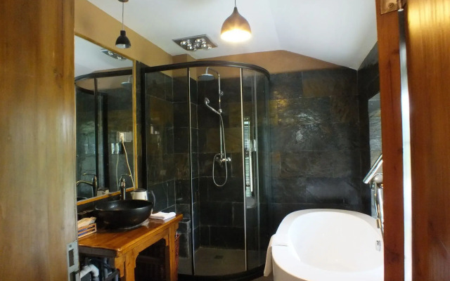 Moondance Hotel