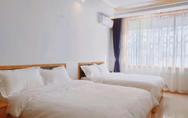 Guiding Ruishe Hotel