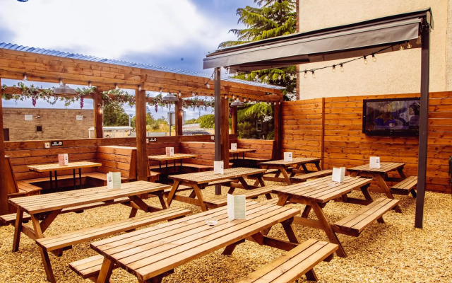 Coachman Hotel
