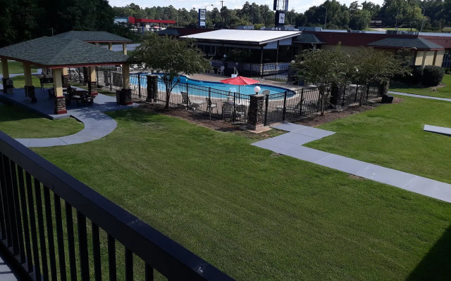 OYO Hotel Phenix City Central