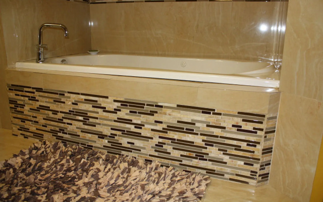 Marble Waters Hotel & Suites, Trademark by Wyndham