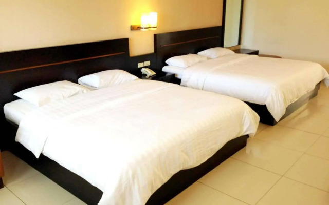 Laut Biru Resort Hotel
