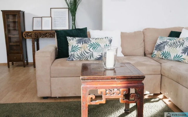 Warsaw Concierge Saxon Apartment