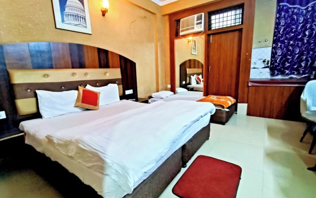 Hotel Krishna Regency - near ISCKON