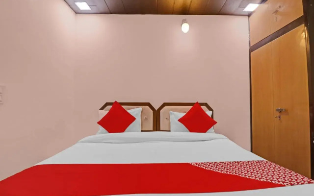 Oyo 90274 Hotel Knight Inn