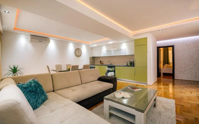 Apart House Danigo