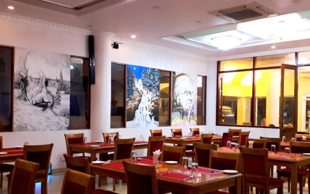 Tilko Jaffna City Hotel