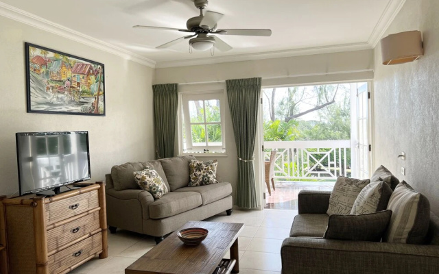 Rockley Golf 810 is a 2 Bedroom, 2 Bathroom 1st Floor Apartment With Pool — фото 3