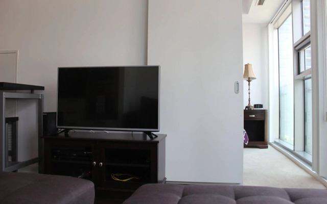 The Corporate Suites - Ice Condos