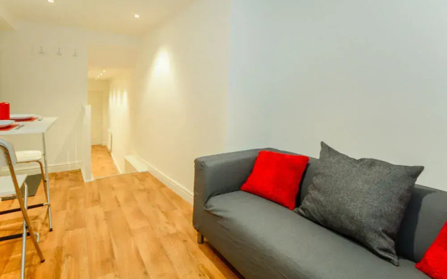 Flat 1 Front Street