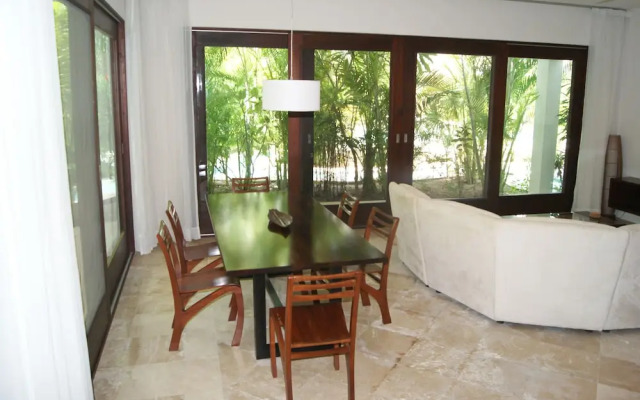 Mak Nuk Village Tulum II - Clothing Optional