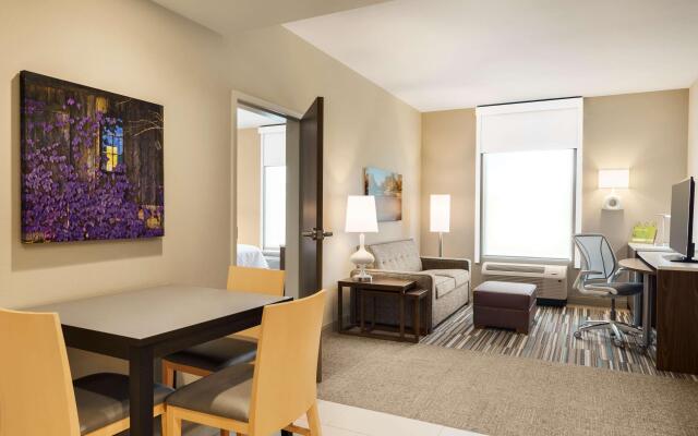 Home2 Suites by Hilton Menomonee Falls Milwaukee