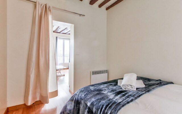 46 - Flat Rex Grands Boulevards 2G