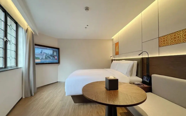 UrCove by Hyatt Shanghai on the Bund