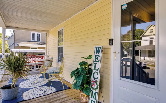 Charming Salisbury Getaway w/ Grill & Fire Pit!