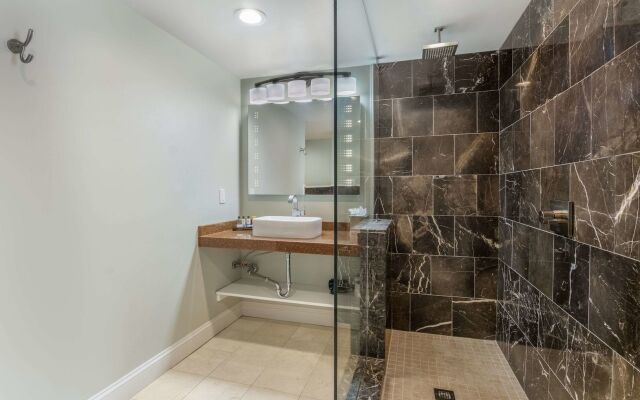 The Gin Hotel, an Ascend Collection Hotel