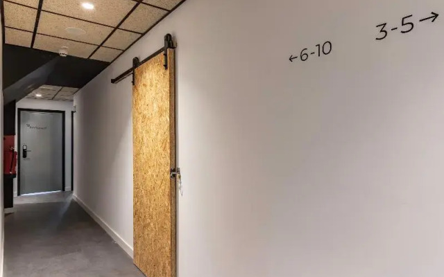Ekoos Hostel