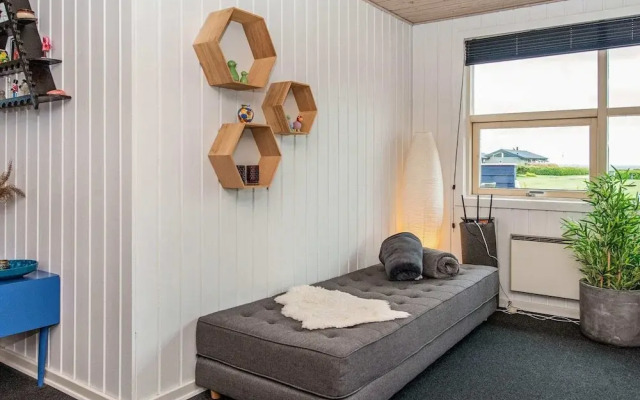 Vibrant Holiday Home in Juelsminde near Sea