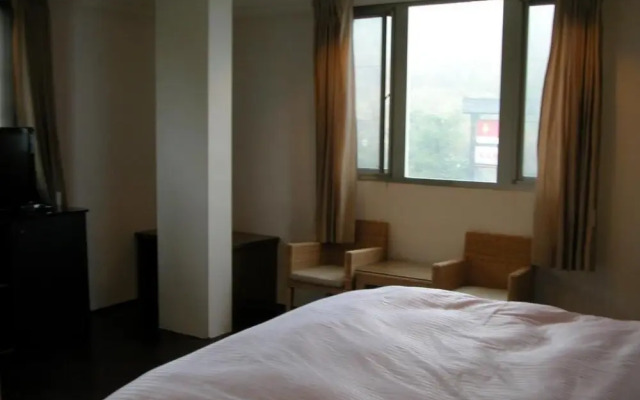 Dream Town Hotel