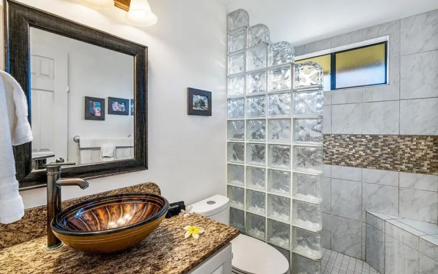 Fully Air-conditioned - Ocean View - Beautifully Renovated- Vrkcv