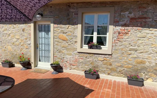 Tuscan Skye - Caterina Studio Apartment