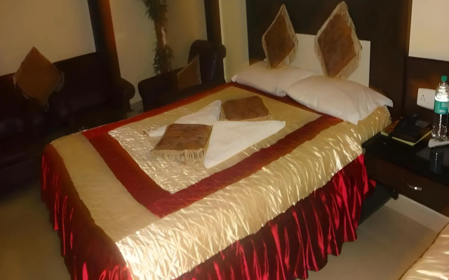 Capital O 12811 Hotel Sree Murugan