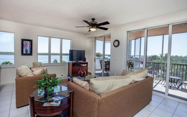 Island Beach Club 304 - Two Bedroom Condo