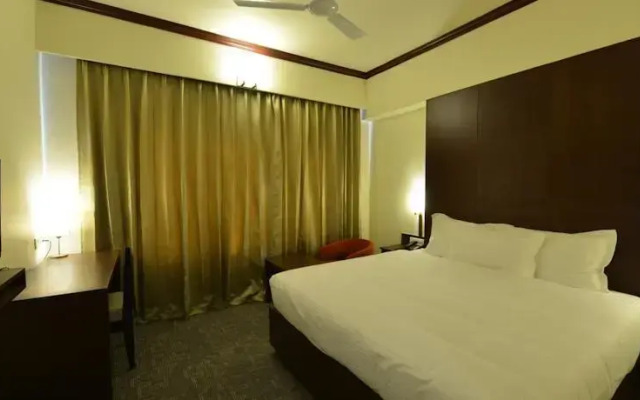 Hotel The Grand Saakar Tiara