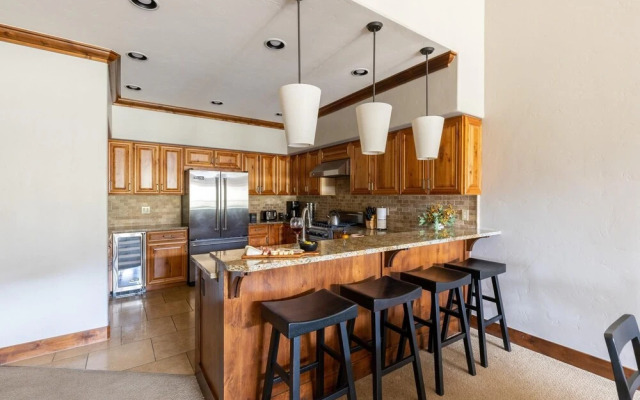 Ski Hill Road 2 - Twin Chutes