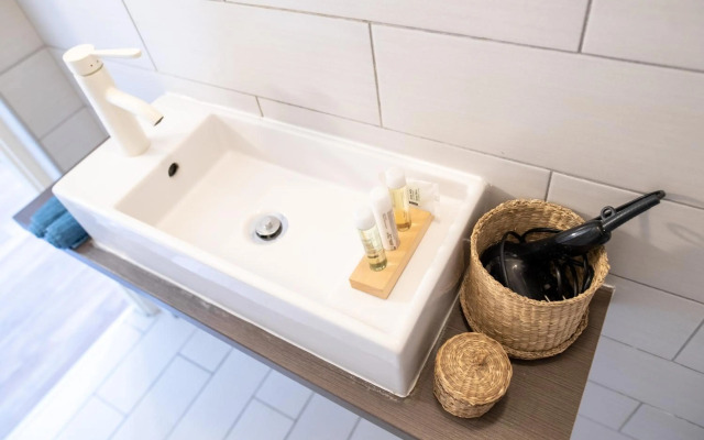 N28 Condo Apartment Next To Andrassy.