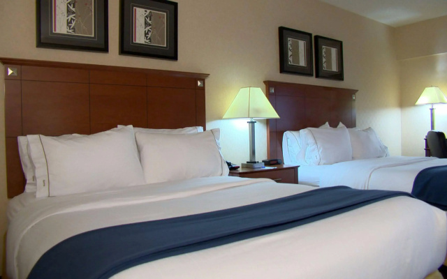 Holiday Inn Express Hotel & Suites West Chester by IHG
