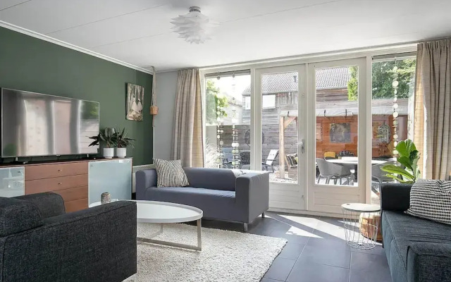 Apartment in Friesland Near Scenic Canals