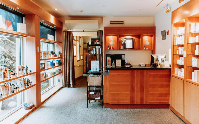 Chrysalis Inn & Spa Bellingham, Curio Collection by Hilton