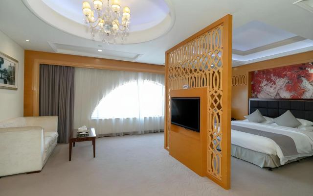 Guangdong Victory Hotel - Free shuttle bus to exhibition center during Canton Fair