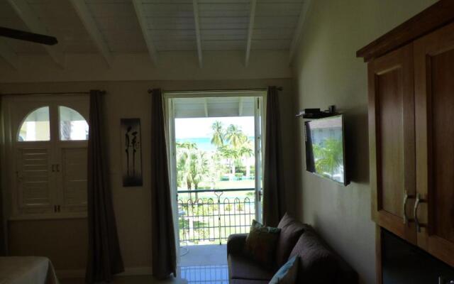 Beach Studio 30