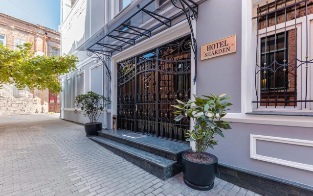 Hotel Sharden