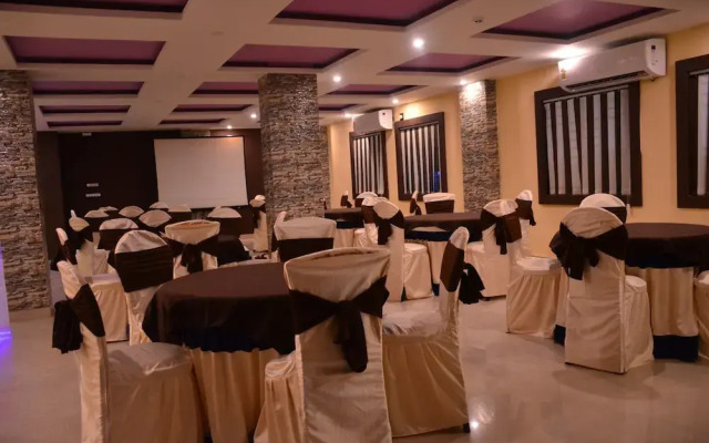 Dolphin Chocolate Inn