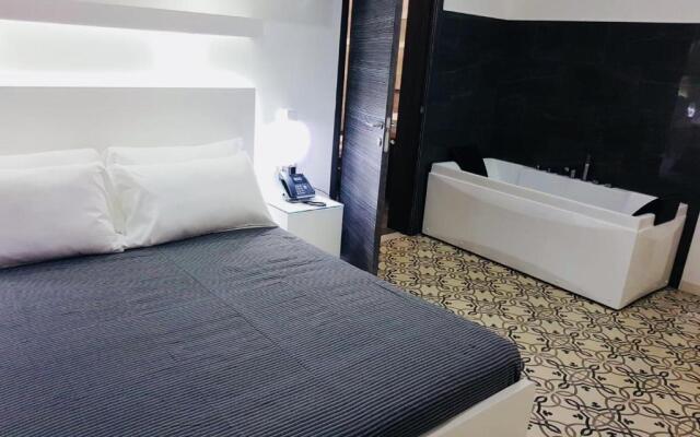 Villa Adelaide Suite & Room