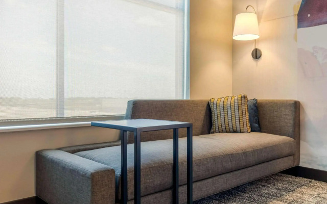 Cambria Hotel Davenport Quad Cities