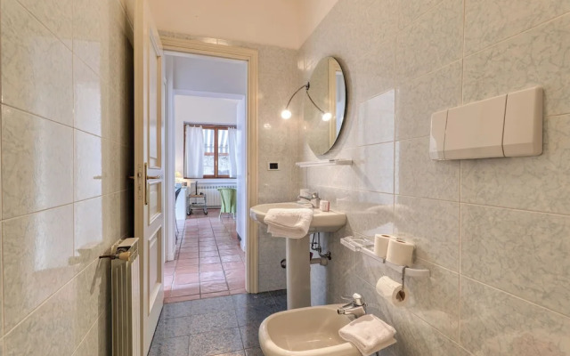 Hanbury Apt Pool And Sea