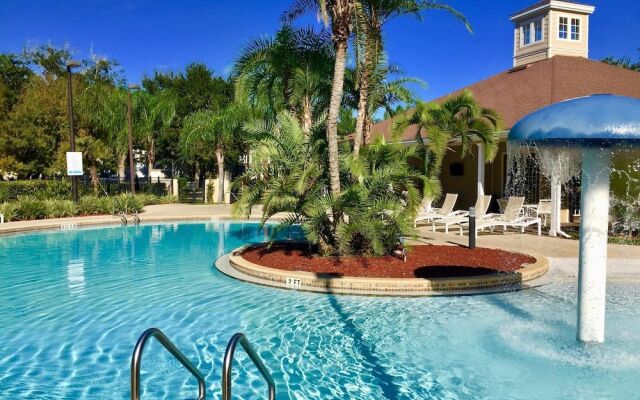 Villa Cristina - Lucaya Village