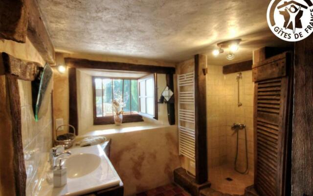 Gîte Chirassimont, 2 pièces, 4 personnes - FR-1-496-137